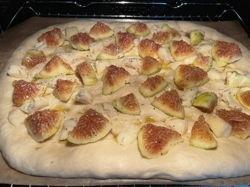 Cliquez pour zoomer ! Focaccia aux figues et gorgonzola Thermomix par Julie52