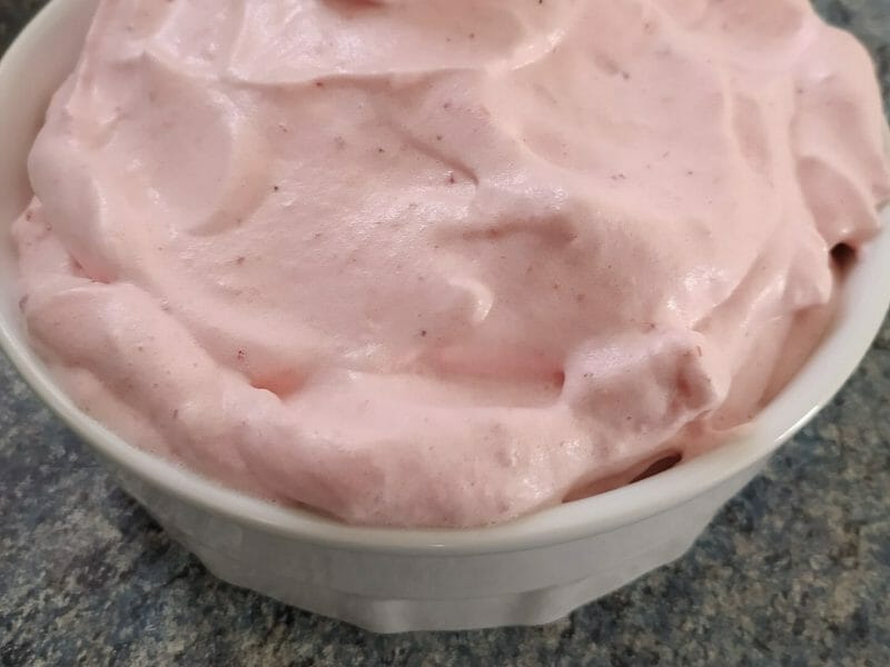 Cliquez pour zoomer ! Mousse de fraises Thermomix par slysly
