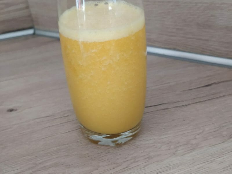 Cliquez pour zoomer ! Smoothie orange, pomme et banane Thermomix par slysly
