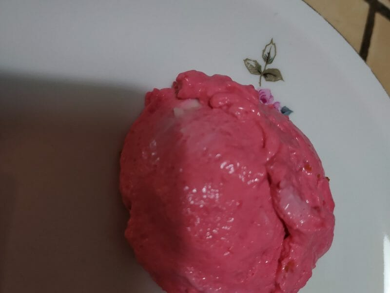 Cliquez pour zoomer ! Mousse à la framboise et son coulis Thermomix par slysly