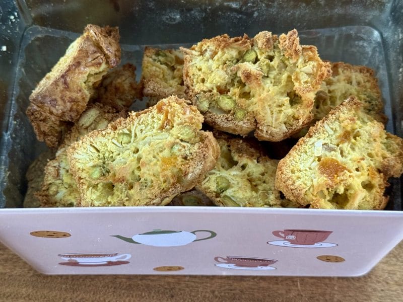 Cliquez pour zoomer ! Biscotti amandes, abricots et pistaches Thermomix par maya178