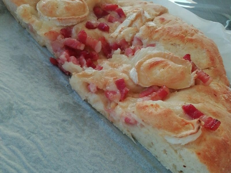 Cliquez pour zoomer ! Fougasse chèvre et lardons Thermomix par liiyaa81