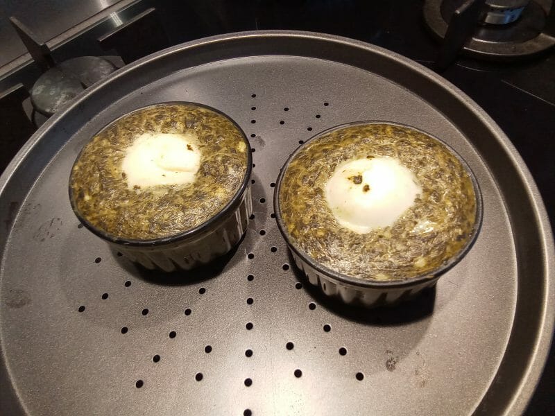 Cliquez pour zoomer ! Oeufs à la florentine Thermomix par liiyaa81