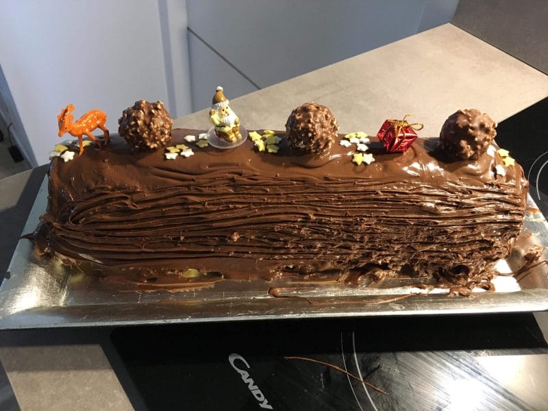 Cliquez pour zoomer ! Bûche Ferrero Rocher Thermomix par amandine_404