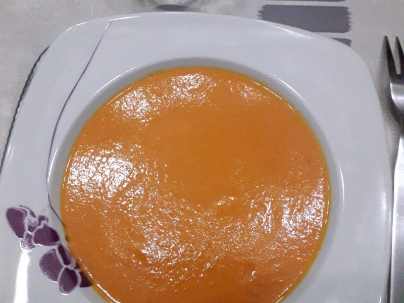Cliquez pour zoomer ! Velouté de carottes et poivrons rouges Thermomix par alexandra_284