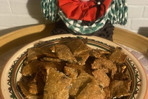 Cliquez pour zoomer ! Crackers salés à l’emmental et aux graines Thermomix par Miminefer