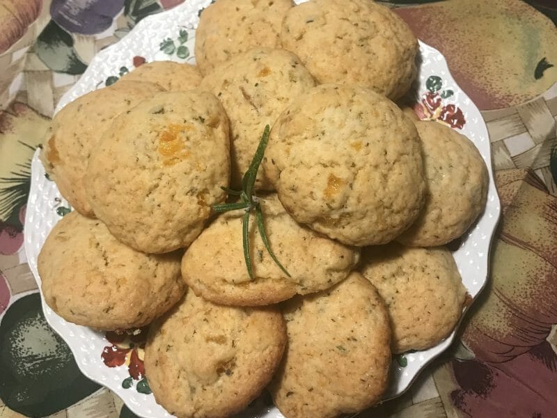 Cliquez pour zoomer ! Cookies romarin et abricots Thermomix par Miminefer