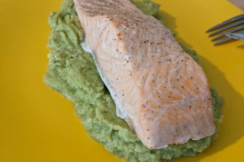 Cliquez pour zoomer ! Saumon sur purée de brocolis Thermomix par melodie8517