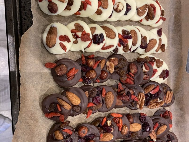 Cliquez pour zoomer ! Mendiants au chocolat Thermomix par aurelie_732