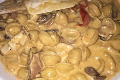 Cliquez pour zoomer ! Pennes au poulet, tomates et champignons au Thermomix