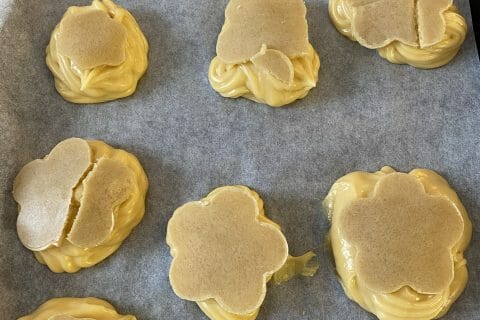 Cliquez pour zoomer ! Choux craquelin fraises chantilly Thermomix par Cabocuisine