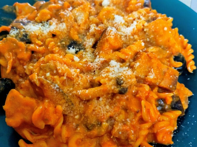 Cliquez pour zoomer ! One pot pasta aubergines, lardons et champignons Thermomix par Corinne B80