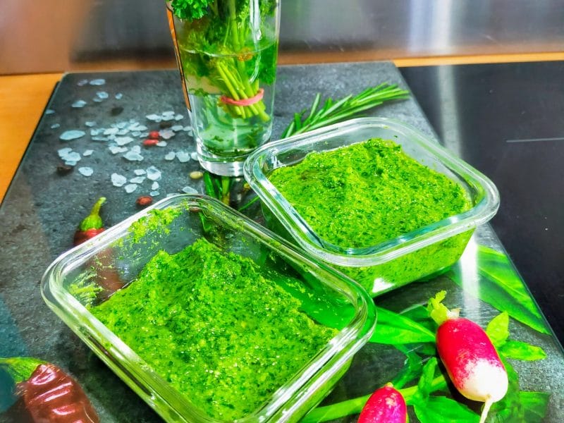 Cliquez pour zoomer ! Pesto aux fanes de radis Thermomix par Corinne B80