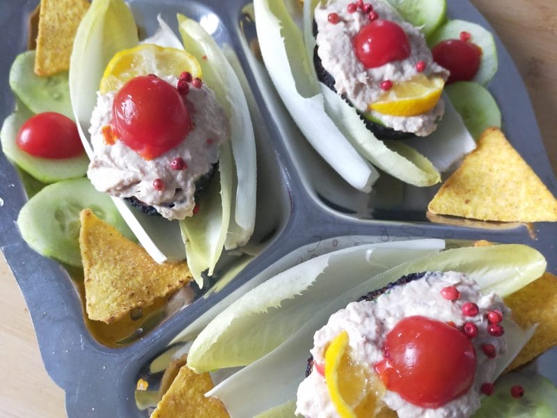 Cliquez pour zoomer ! Avocats aux rillettes de thon au basilic Thermomix par Corinne B80