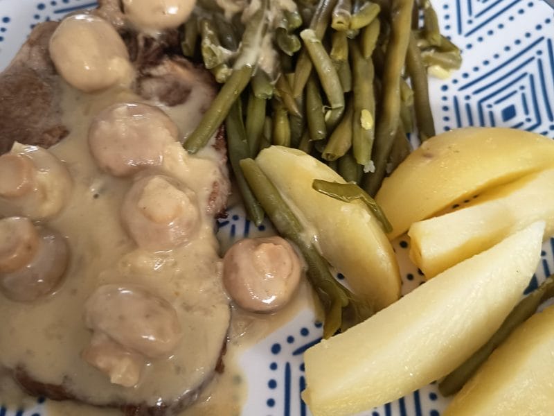 Cliquez pour zoomer ! Côtes de porc et sa sauce moutardée Thermomix par Corinne B80