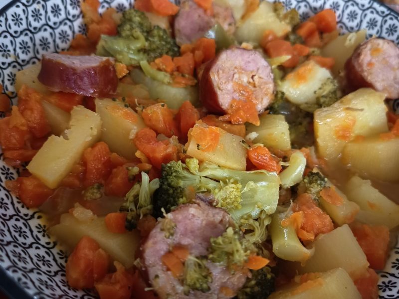 Cliquez pour zoomer ! Ragoût de légumes, pommes de terre et saucisses Thermomix par Corinne B80