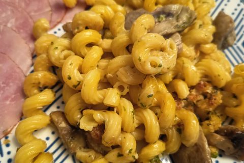 Cliquez pour zoomer ! Gratin de pennes aux champignons Thermomix par Corinne B80