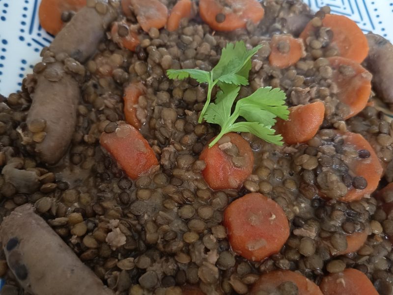 Cliquez pour zoomer ! Lentilles et ses saucisses Thermomix par Corinne B80