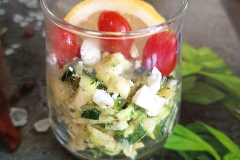 Cliquez pour zoomer ! Salade de courgettes à la feta Thermomix par Corinne B80
