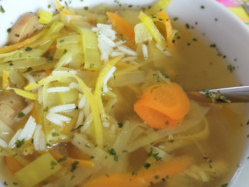 Cliquez pour zoomer ! Bouillon Chinois, poulet et poireaux Thermomix par Corinne B80