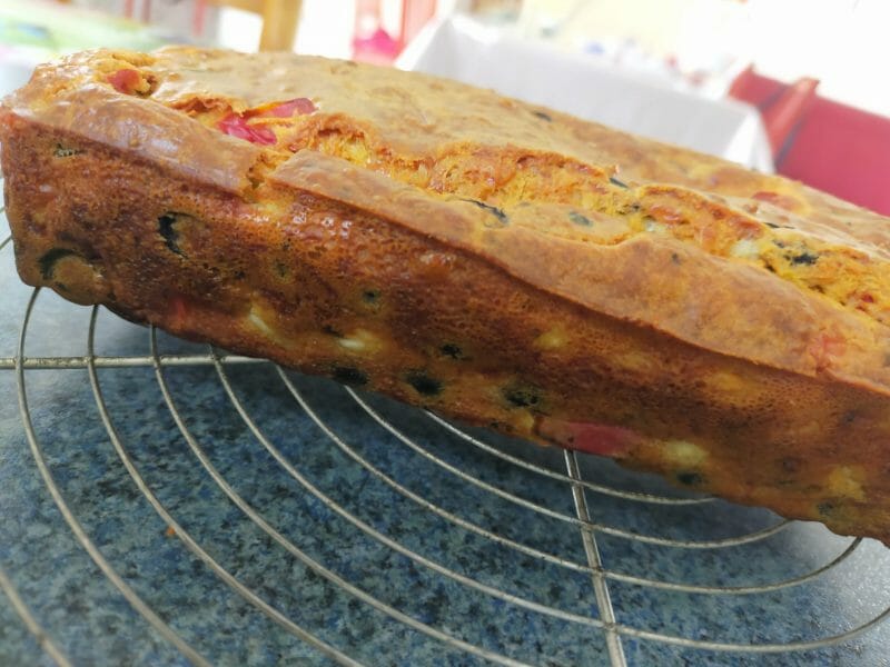 Cliquez pour zoomer ! Cake aux poivrons, fêta et olives Thermomix par Corinne B80