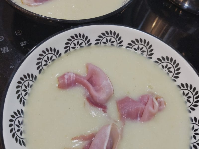 Cliquez pour zoomer ! Crème de poireaux, poires et jambon cru Thermomix par Corinne B80