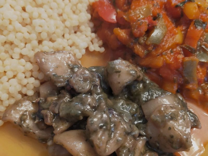 Cliquez pour zoomer ! Seiches à l’ail et au persil Thermomix par Corinne B80