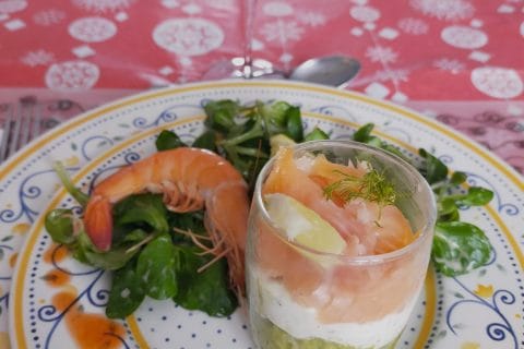 Cliquez pour zoomer ! Verrines saumon avocat Thermomix par Corinne B80