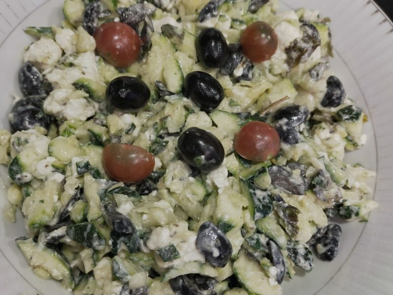 Cliquez pour zoomer ! Salade de courgettes à la feta Thermomix par Corinne B80