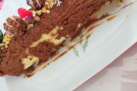 Cliquez pour zoomer ! Bûche Ferrero Rocher Thermomix par Corinne B80