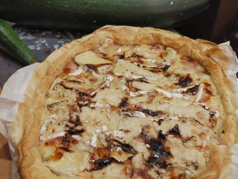 Cliquez pour zoomer ! Tarte au camembert, pommes et lardons Thermomix par Corinne B80