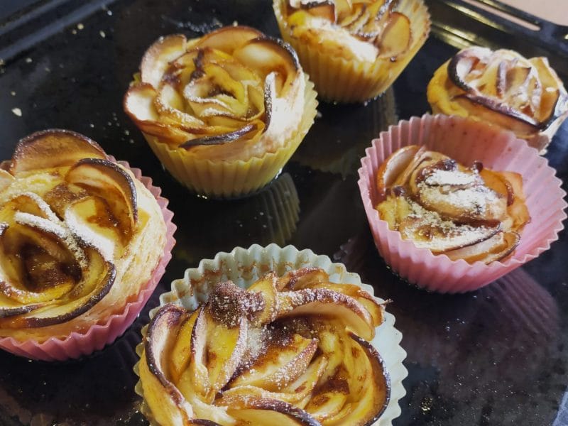 Cliquez pour zoomer ! Roses feuilletées aux pommes Thermomix par Corinne B80