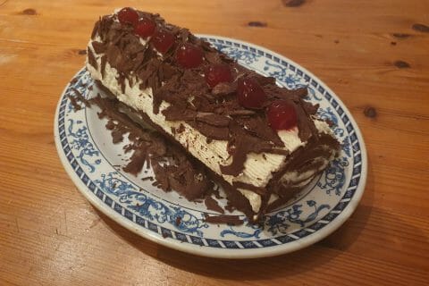 Cliquez pour zoomer ! Bûche forêt noire Thermomix par yohan_14