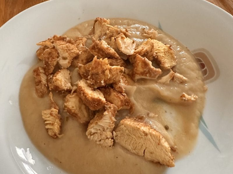Cliquez pour zoomer ! Crème de chou-fleur au poulet Thermomix par claire_293
