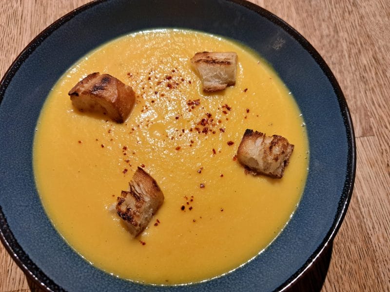 Cliquez pour zoomer ! Velouté de radis noir et carottes Thermomix par sandlemaitre