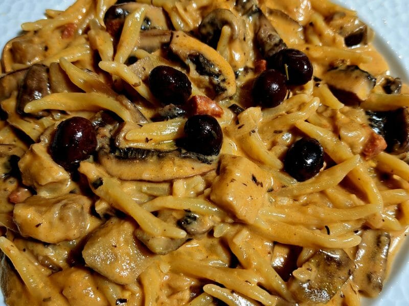 Cliquez pour zoomer ! One pot pasta aubergines, lardons et champignons Thermomix par sandlemaitre
