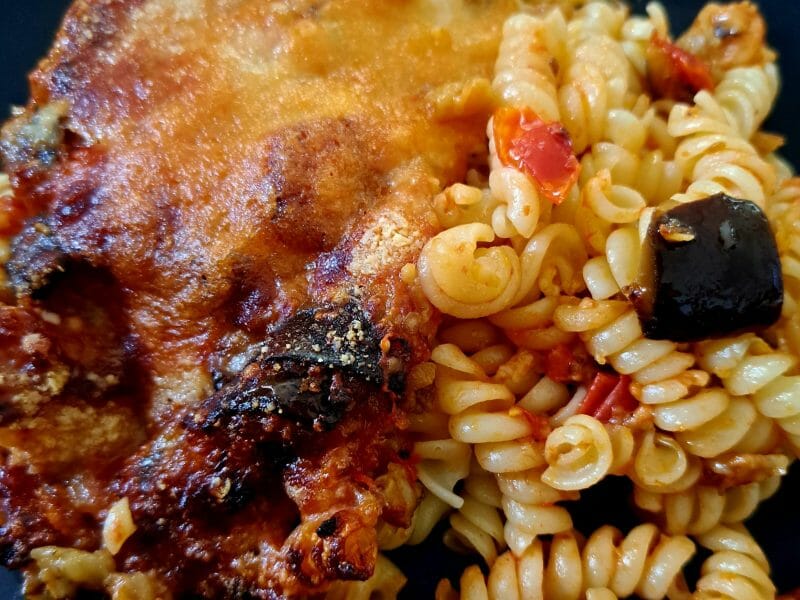 Cliquez pour zoomer ! Gratin de pâtes aux aubergines et tomates cerises Thermomix par sandlemaitre
