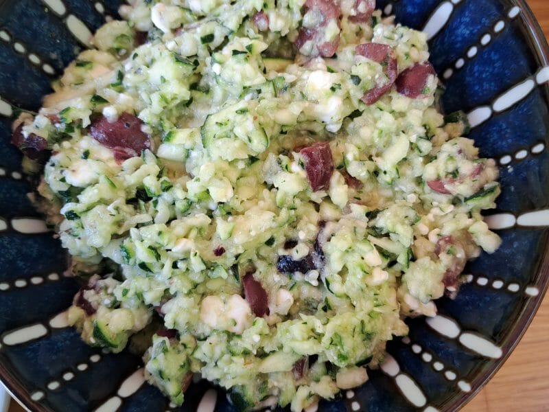 Cliquez pour zoomer ! Salade de courgettes à la feta Thermomix par sandlemaitre