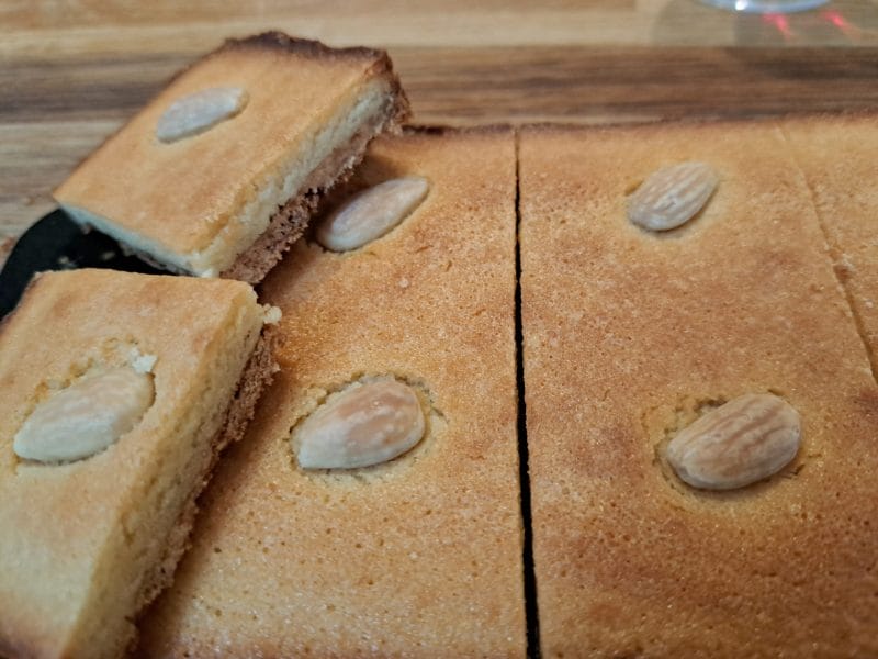 Cliquez pour zoomer ! Carrés aux amandes Thermomix par sandlemaitre