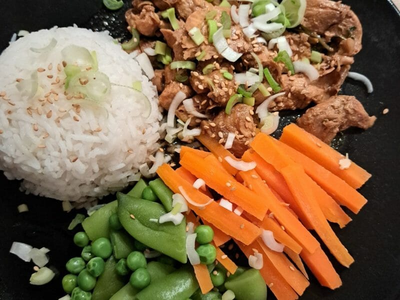 Cliquez pour zoomer ! Poulet vapeur au paprika Thermomix par sandlemaitre