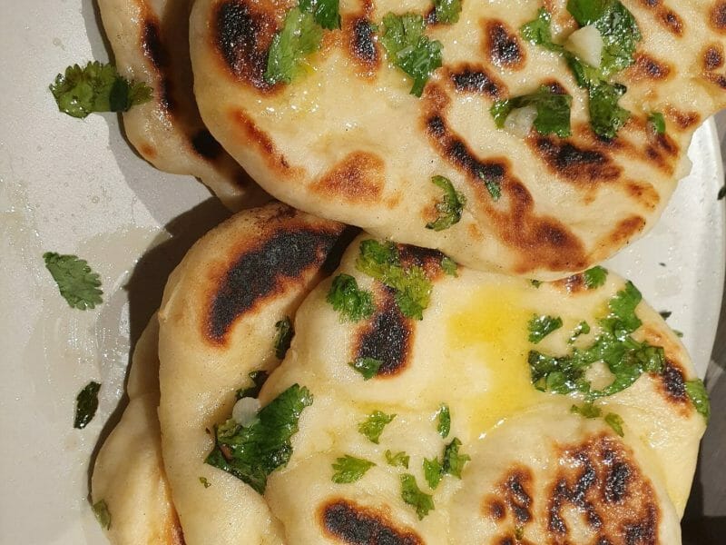 Cliquez pour zoomer ! Naans à l’ail et à la coriandre Thermomix par Allisson76120