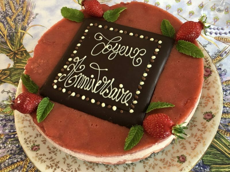 Cliquez pour zoomer ! Bavarois aux fraises Thermomix par rosejcb