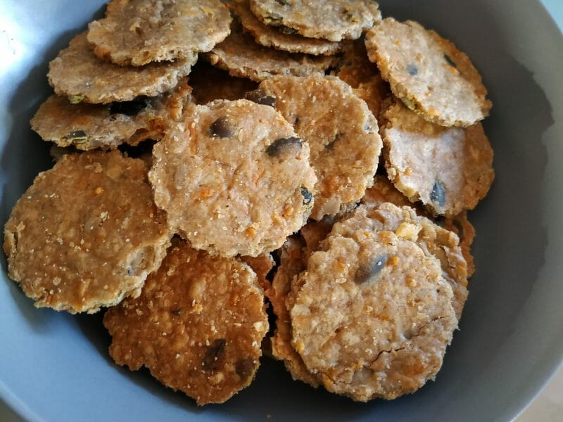 Cliquez pour zoomer ! Crackers salés à l’emmental et aux graines Thermomix par MomixAngie77