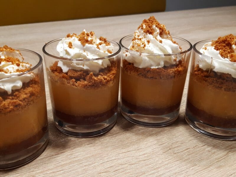 Cliquez pour zoomer ! Verrines pommes caramel et spéculoos Thermomix par celineb57-0203
