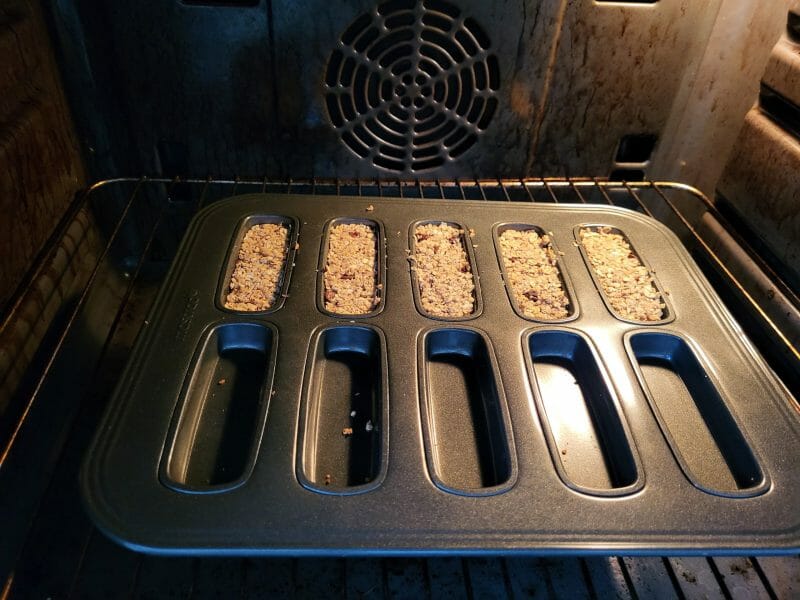 Cliquez pour zoomer ! Barres de céréales à l’avoine, noisettes, banane et chocolat Thermomix par tomalyn