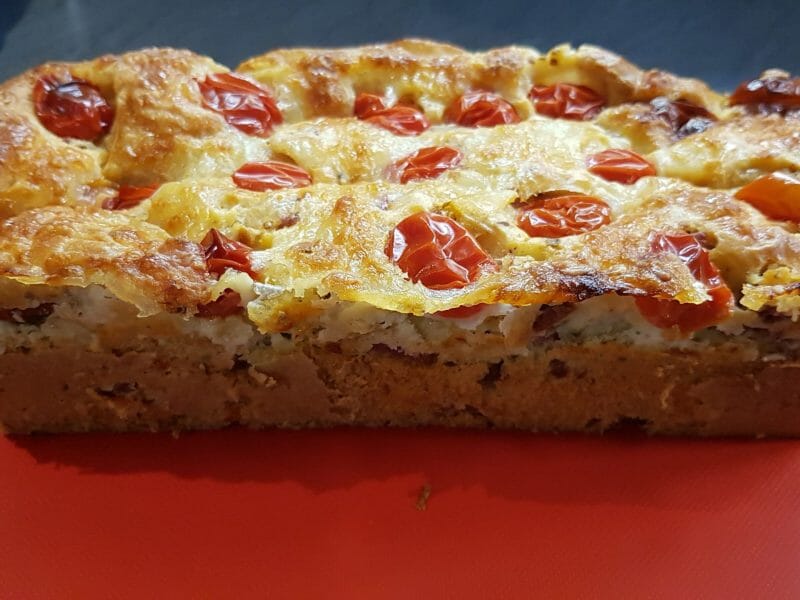 Cliquez pour zoomer ! Cake tomates mozzarella et lardons Thermomix par Mimala