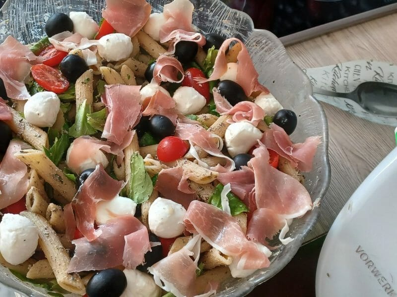 Cliquez pour zoomer ! Salade de penne à l’italienne Thermomix par emilie_699