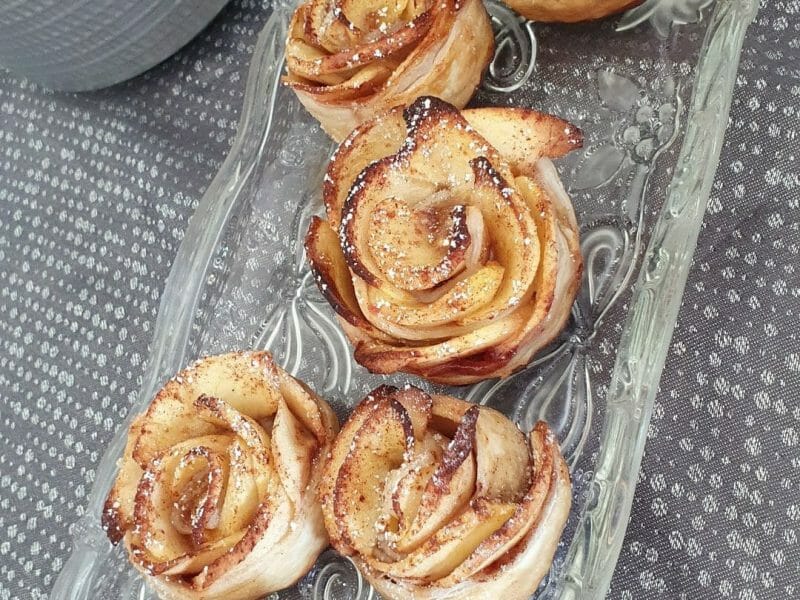 Cliquez pour zoomer ! Roses feuilletées aux pommes Thermomix par aline.w