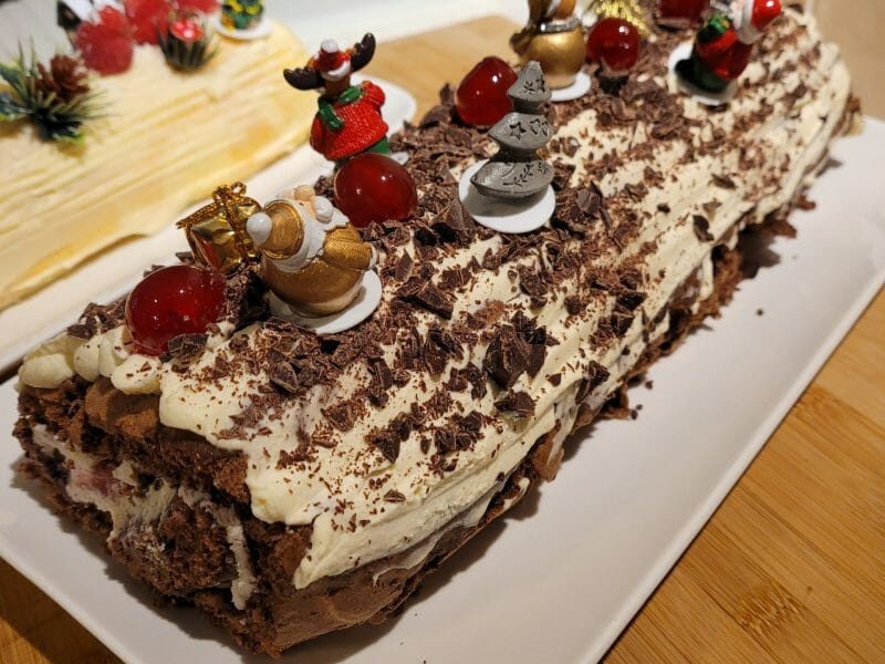 Cliquez pour zoomer ! Bûche forêt noire Thermomix par imene_13