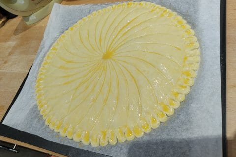 Cliquez pour zoomer ! Galette des rois à la frangipane Thermomix par Yugumi
